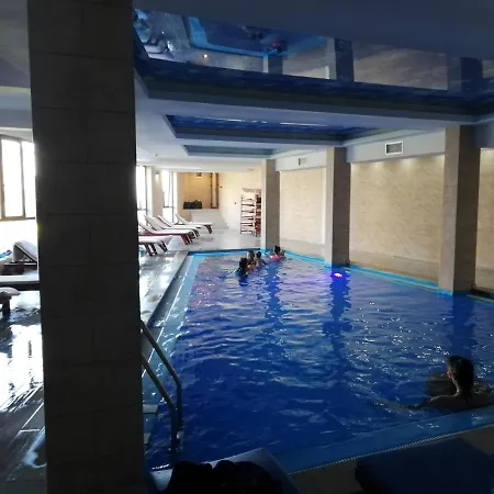 Lux S5 Milmari Apartman