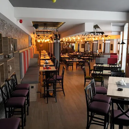 Lux S5 Milmari Apartman